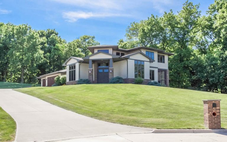 Envision Your Ideal Home: Exploring Custom Home Builders in Iowa City