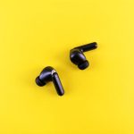 smart earbuds range